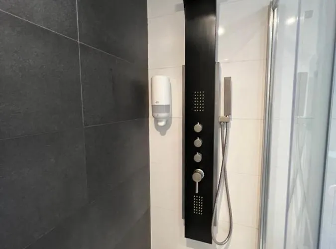 Bristol Terrace Con Giardino Privato Esterno * كوراليهو