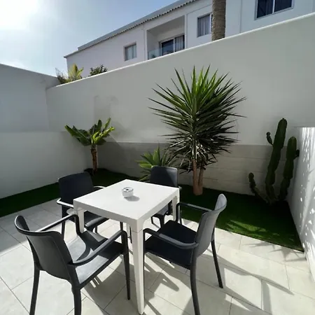 Corralejo Bristol terrace Apartment con giardino privato esterno Appartamento